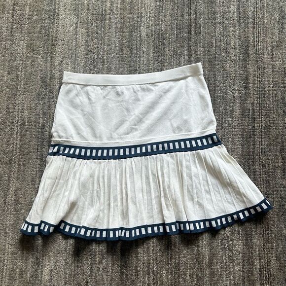 White Pleated Jersey L’Etoile Skirt, size small - Picture 5 of 7